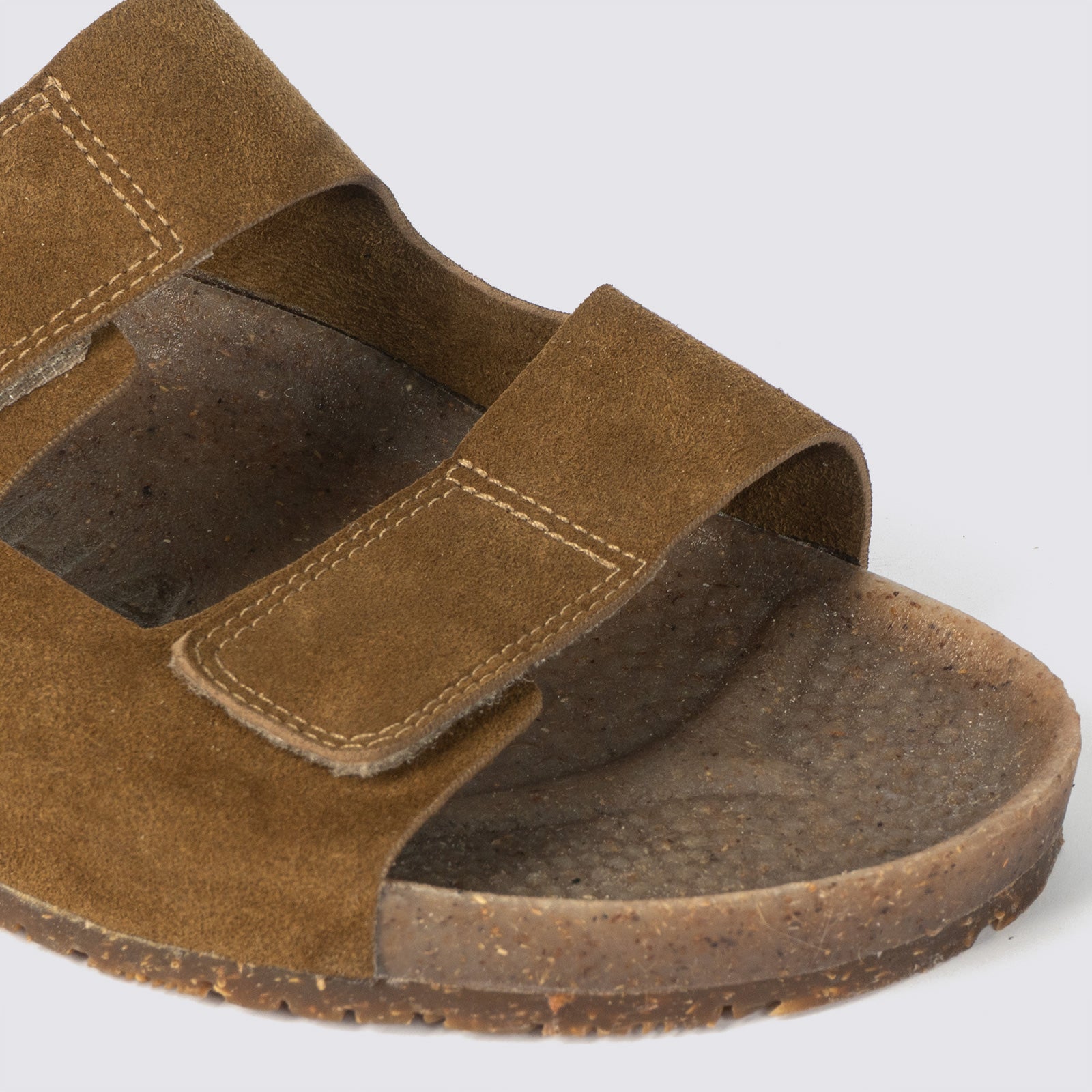 Sandalias dos correas Nuez