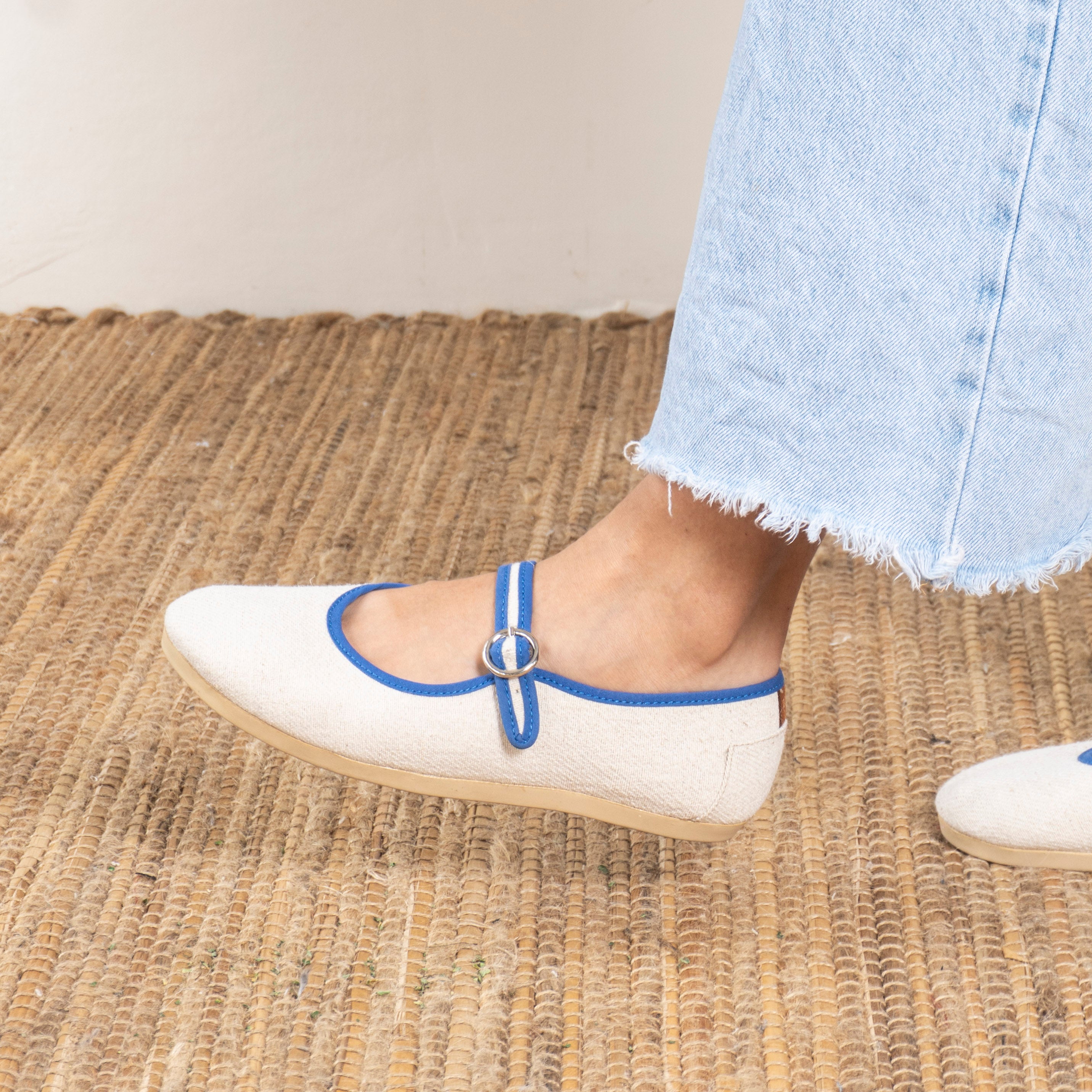 Bailarinas "Tell your friends you <3 them"