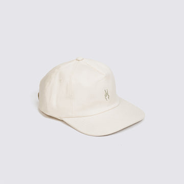 Gorra "Icono" Pachas Cruda con destapador