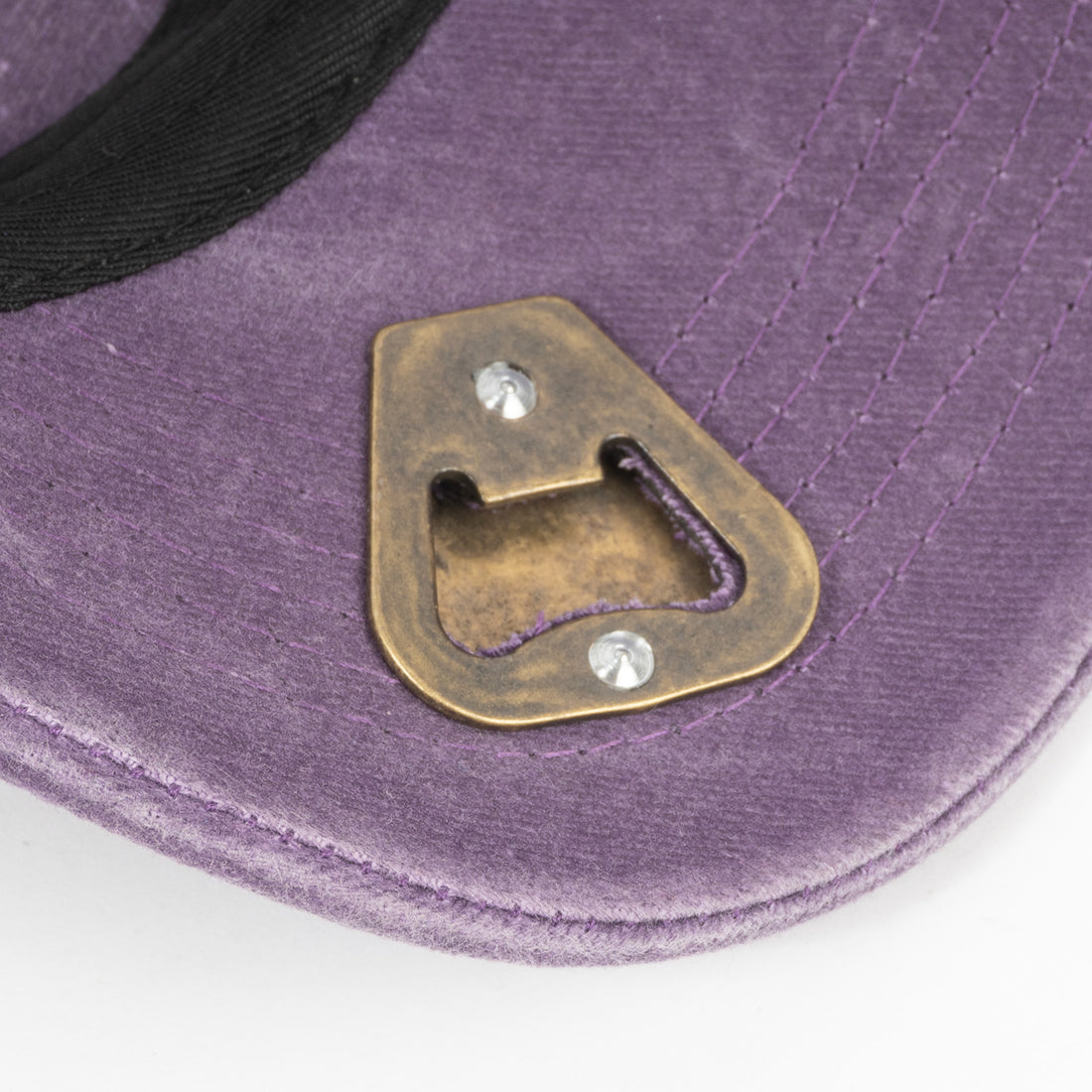 Gorra morada